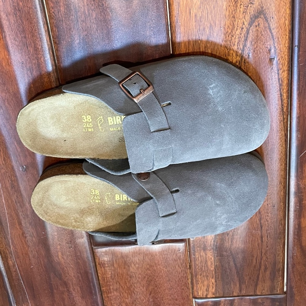 Birkenstock women’s Boston suede clogs